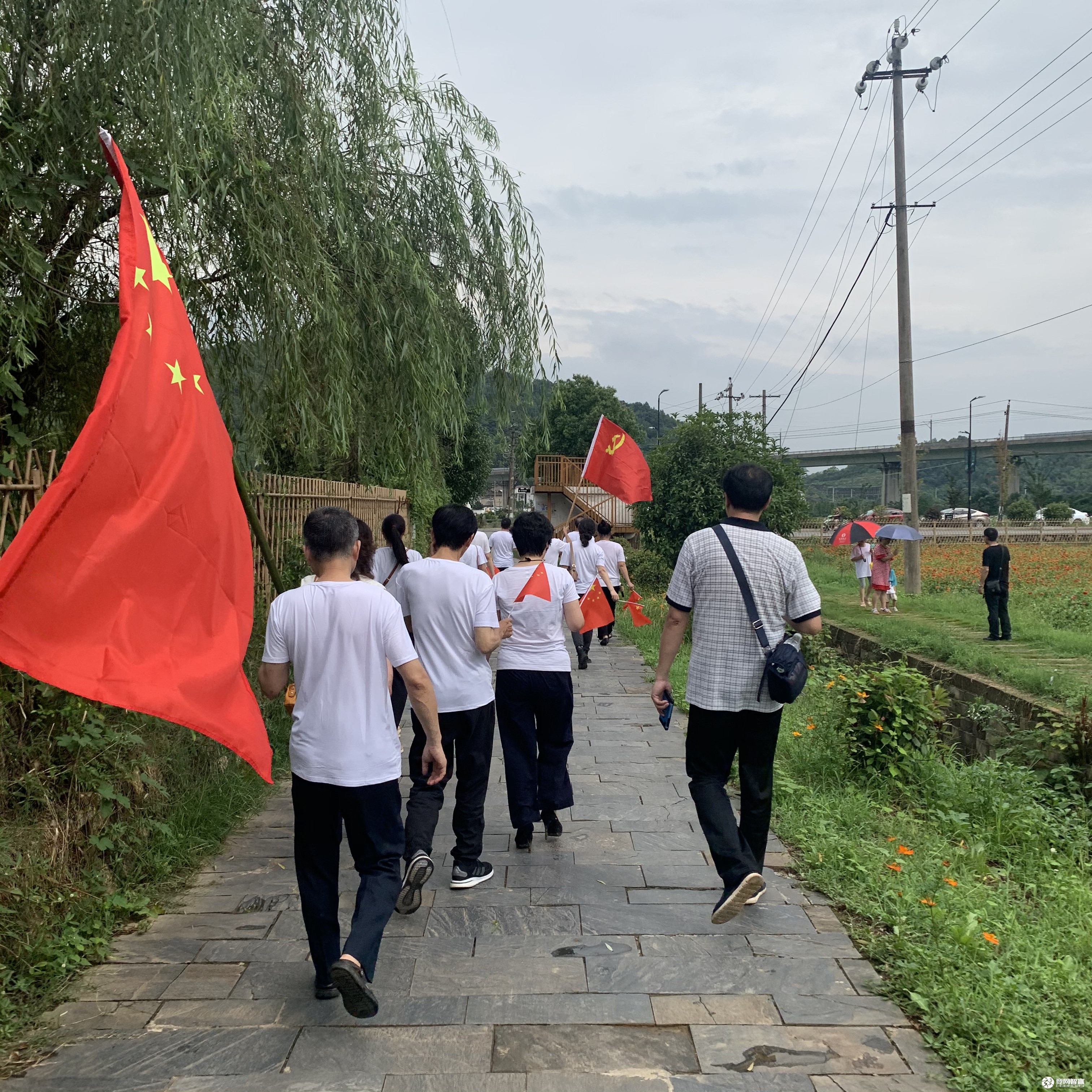 獻禮建黨百年| 唱支山歌給黨聽，堅定不移跟黨走